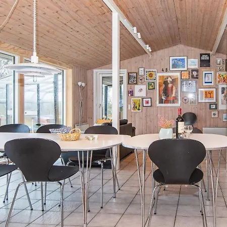 12 Person In Holiday home *